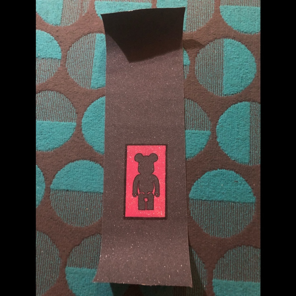 Skateboard Deck Griptape x Bearbrick art ‘’pink’’